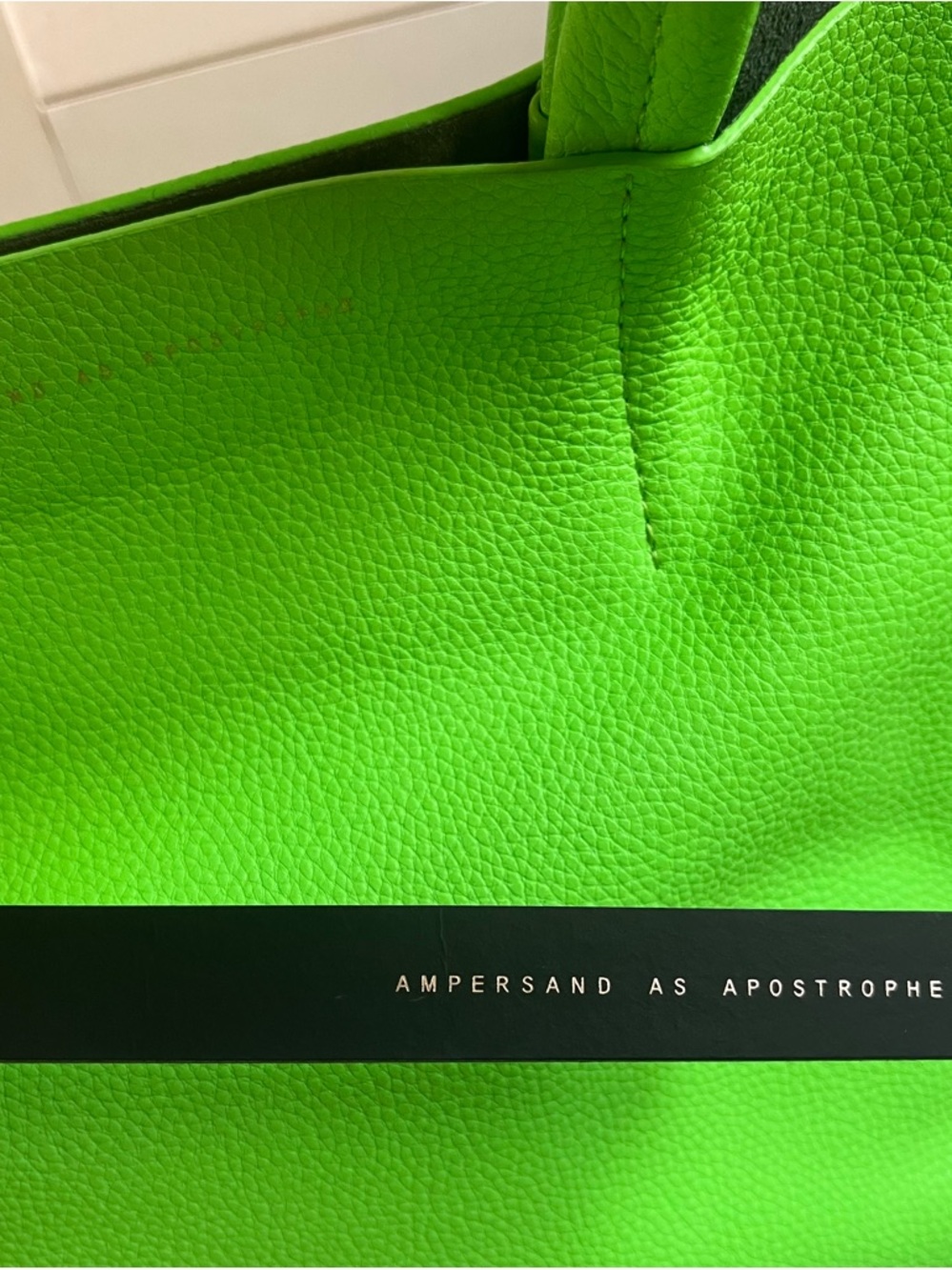 NWT Ampersand As Apostrophe 100% Genuine Leather Neon Green Half Tote - Picture 8 of 11